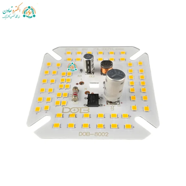 نمای نزدیک چیپست 2835 در چیپ 60W