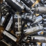 خازن الکترولیتی 470uF / 100V