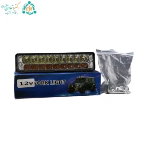 پروژکتور آفرودی 12 ولت LED18 در کنار جعبه و بسته‌بندی
