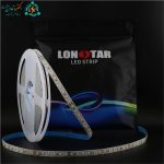 نمای جانبی رول و نوار بازشده ریسه لانستار در کنار بسته‌بندی